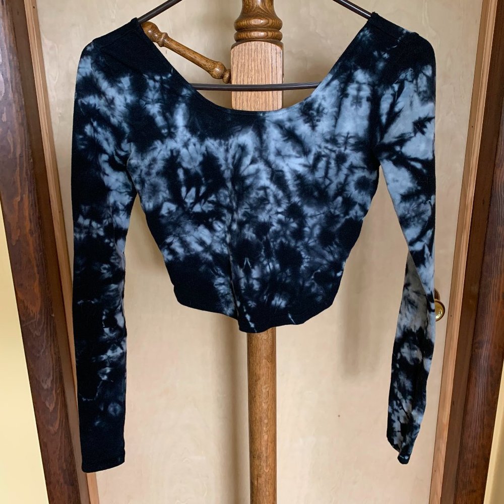 Long Sleeve Crop Top